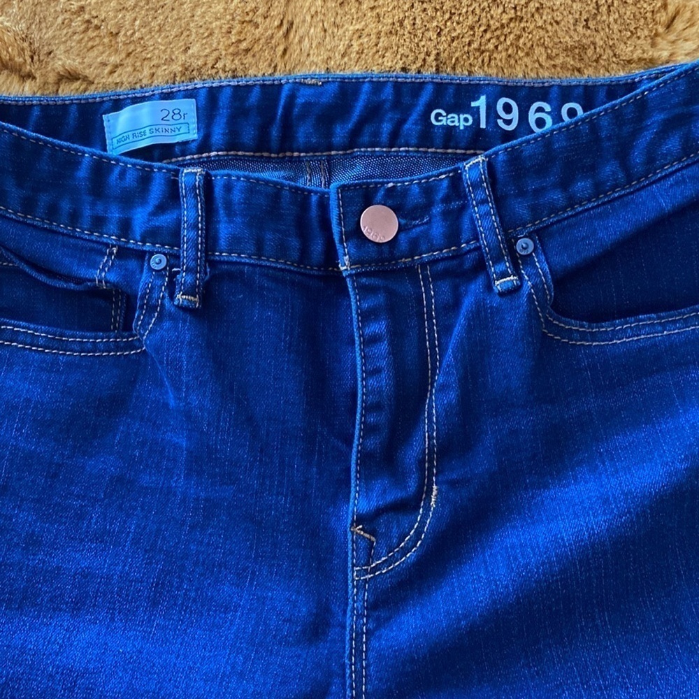 Gap High Rise Skinny Jeans Dark Wash Size 28